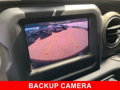 Used 2022 Jeep Wrangler Unlimited Sport AWD/4WD image 7