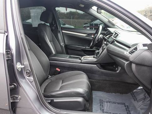 Used 2019 Honda Civic Sport image 16