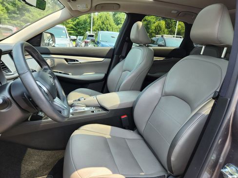 Used 2023 INFINITI QX50 Luxe AWD/4WD image 10