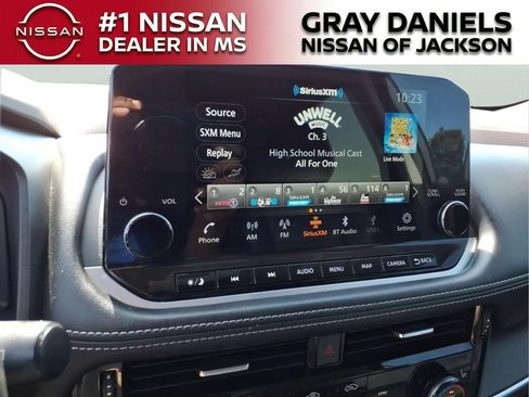 Used 2023 Nissan Rogue Platinum w/ Platinum Premium Package FWD image 17