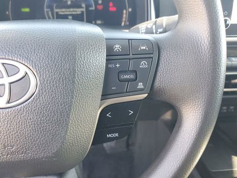 Used 2025 Toyota Camry LE image 24