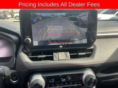 Used 2025 Toyota RAV4 XSE w/ Weather Package AWD/4WD image 17