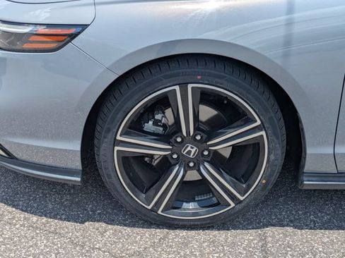 Used 2023 Honda Accord Sport image 10
