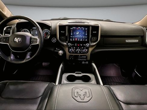 Used 2019 RAM 1500 Laramie RWD image 8