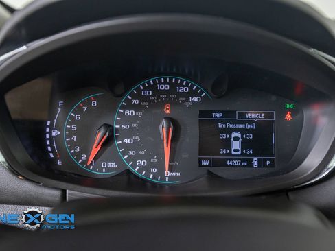 Used 2022 Chevrolet Trax LT w/ Midnight Edition AWD/4WD image 17