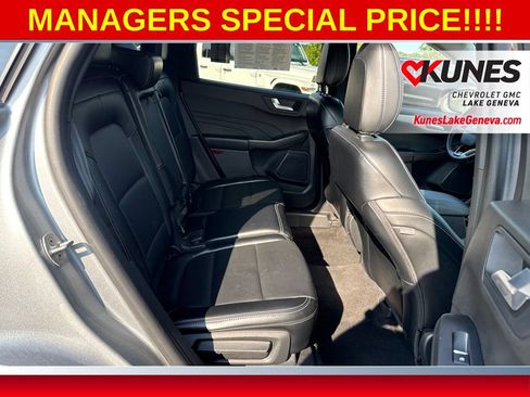 Used 2024 Ford Escape Platinum AWD/4WD image 20