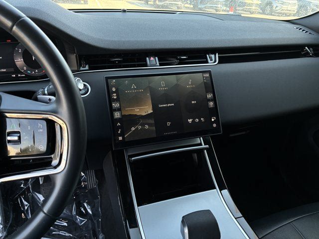 Used 2024 Land Rover Range Rover Evoque S AWD/4WD image 18