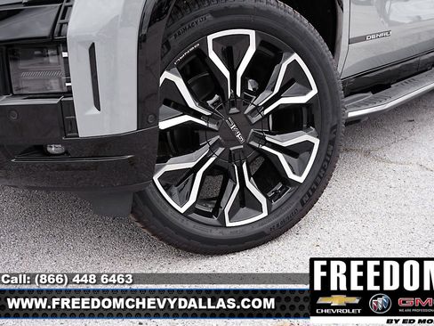 New 2025 GMC Sierra EV Denali image 9