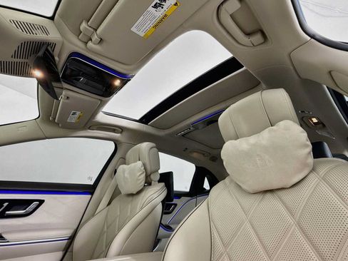 Used 2024 Mercedes-Benz Maybach S 580 4MATIC image 22