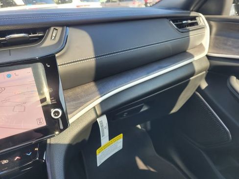 New 2026 Jeep Grand Cherokee Limited w/ Limited Altitude Package image 26