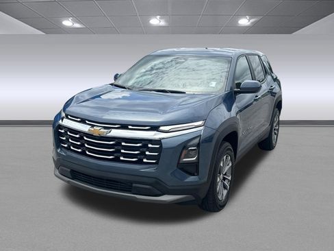 Used 2025 Chevrolet Equinox LT FWD image 7