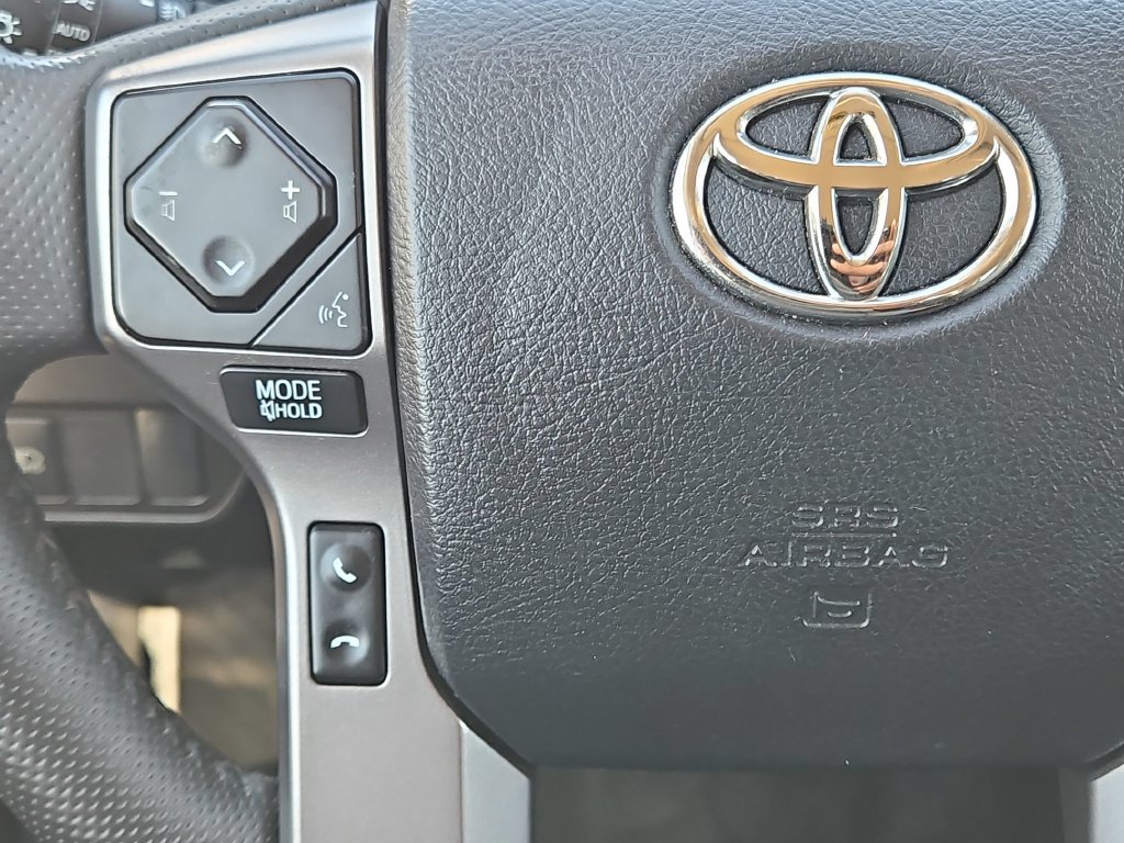 Used 2022 Toyota Tacoma SR5 RWD image 22