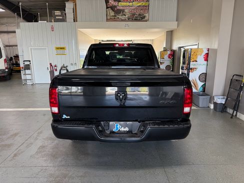 Used 2016 RAM 1500 Express w/ Black Ram 1500 Express Group AWD/4WD image 6