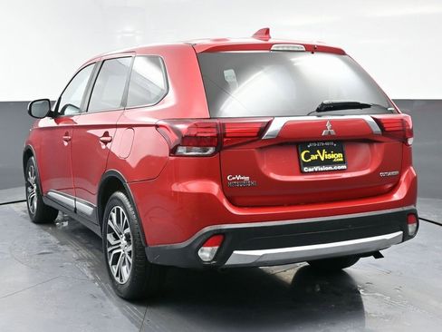 Used 2018 Mitsubishi Outlander ES image 7