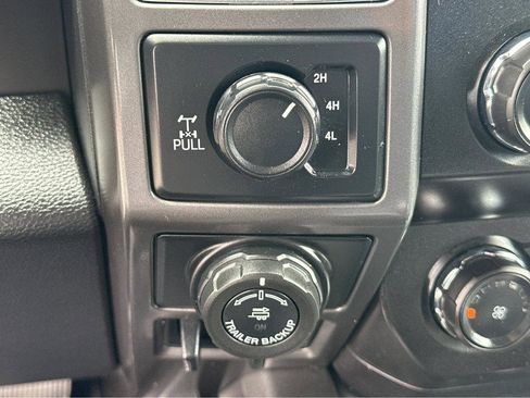 Used 2019 Ford F150 XLT w/ Equipment Group 302A Luxury AWD/4WD image 27