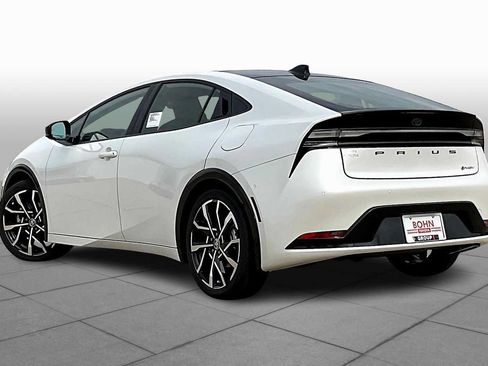 New 2026 Toyota Prius Plug-In Hybrid FWD image 13