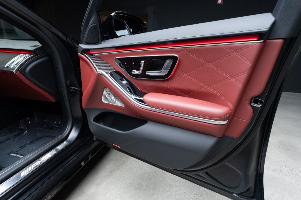 Used 2024 Mercedes-Benz S 63 AMG S image 37
