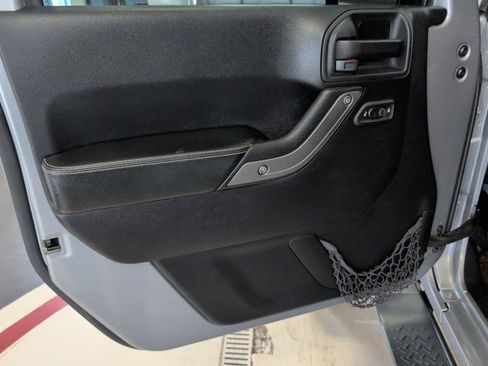 Used 2016 Jeep Wrangler Unlimited Sport AWD/4WD image 22