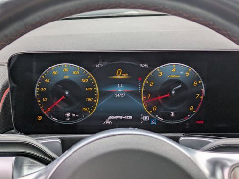 Used 2022 Mercedes-Benz GLB 35 AMG 4MATIC image 15