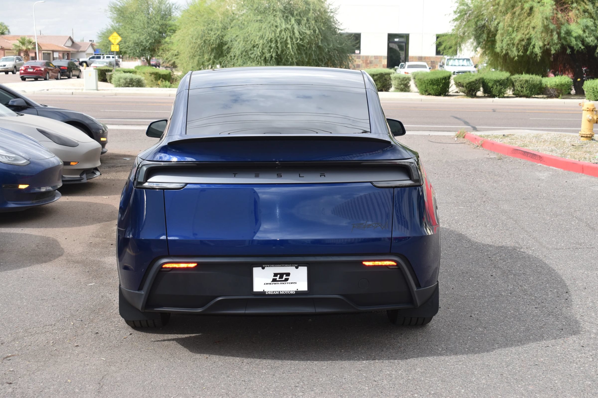 Used 2026 Tesla Model Y Long Range AWD/4WD image 5