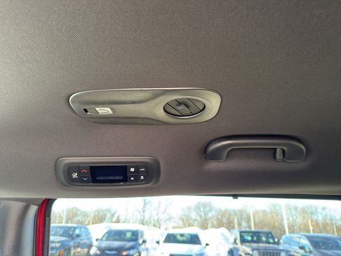 New 2026 Chrysler Pacifica Select w/ S Appearance Package FWD image 30