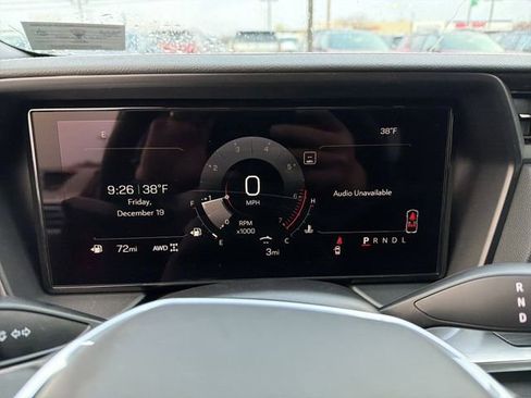 New 2026 GMC Terrain Elevation w/ Technology Package II AWD/4WD image 18