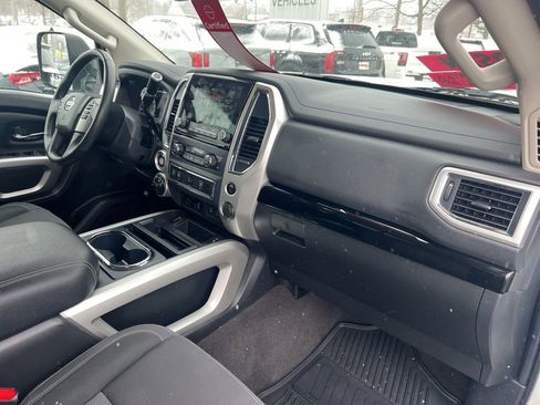 Certified 2021 Nissan Titan SV w/ SV Convenience Package image 20