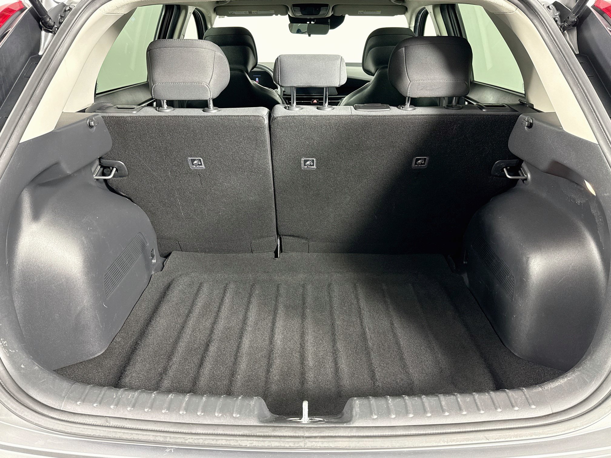 Used 2023 Kia Niro LX FWD image 38