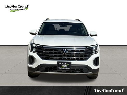 Used 2024 Volkswagen Atlas SE FWD image 2