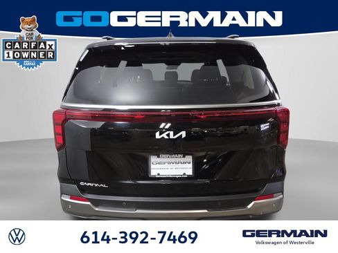 Used 2025 Kia Carnival SX FWD image 10