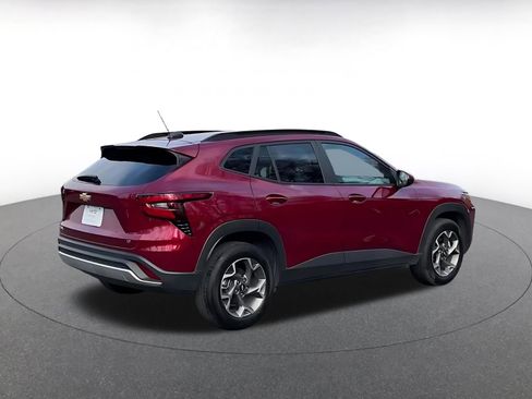 Used 2025 Chevrolet Trax LT image 15