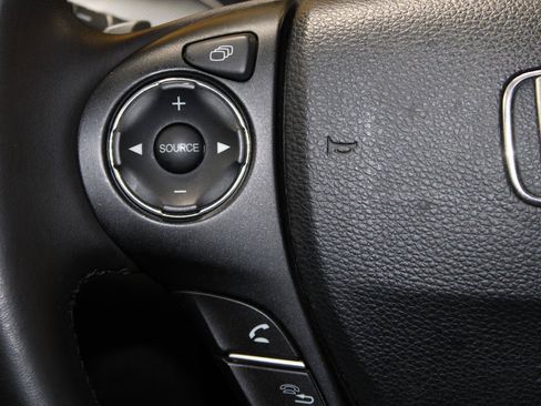Used 2015 Honda Accord Sport image 29