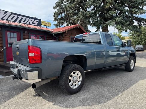 Used 2011 Chevrolet Silverado 3500 LTZ w/ LTZ Plus Package AWD/4WD image 4