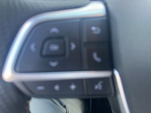 Used 2025 Toyota Sienna XLE Woodland Edition AWD/4WD image 12