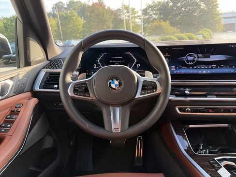 Used 2026 BMW X5 xDrive40i w/ M Sport Package AWD/4WD image 21