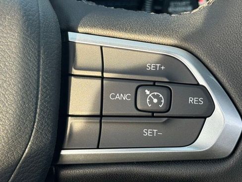 New 2026 Jeep Compass Latitude w/ Sun and Sound Group image 14