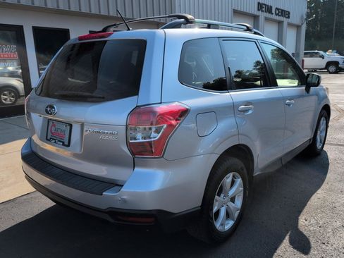 Used 2015 Subaru Forester 2.5i Premium AWD/4WD image 8