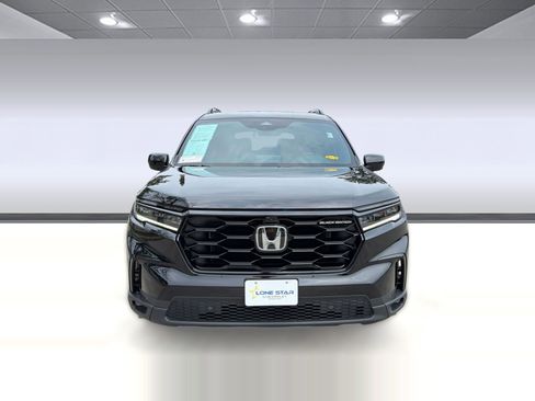 Used 2025 Honda Pilot Black Edition image 6