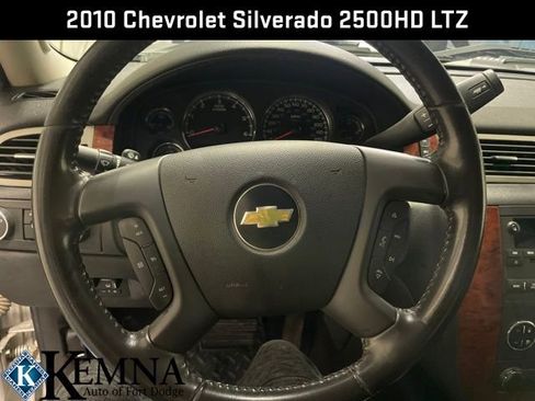 Used 2010 Chevrolet Silverado 2500 LTZ w/ Convenience Package image 17