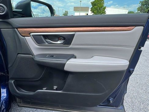 Used 2020 Honda CR-V Touring image 12