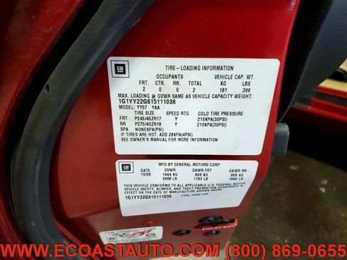 Used 2001 Chevrolet Corvette Coupe w/ Preferred Equipment Group1 image 12