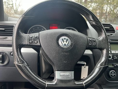 Used 2008 Volkswagen R32 image 16