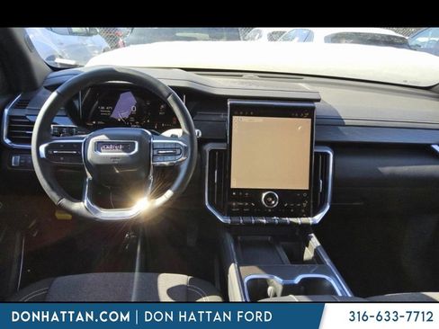 Used 2025 GMC Acadia Elevation image 5