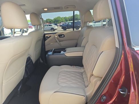 Used 2024 Nissan Armada Platinum w/ Captain's Chairs Package RWD image 11