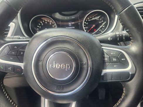 Used 2020 Jeep Compass Latitude FWD image 21
