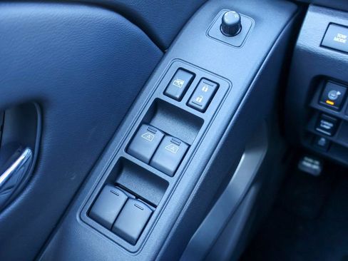 New 2026 Nissan Frontier SV image 14