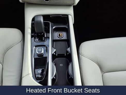 New 2025 Volvo XC90 T8 Plus image 33