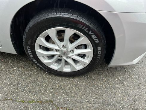 Used 2019 Nissan Sentra SV image 12