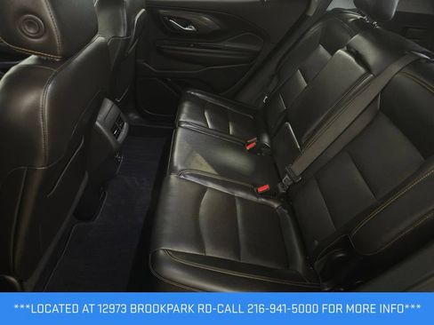 Used 2021 GMC Terrain SLT w/ Infotainment Package II FWD image 17
