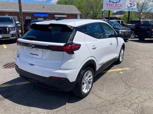 New 2027 Chevrolet Bolt LT w/ Comfort Package FWD image 5